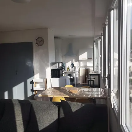 Mistral Gagnant ! T1 Calme Avec Vue, Parking, Teletravail, Wi-fi, Proche Cv Et Gare