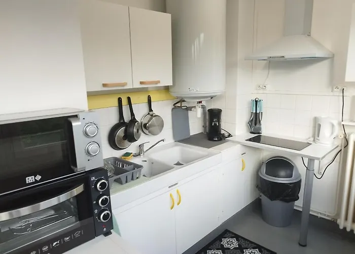 Mistral Gagnant ! T1 Calme Avec Vue, Parking, Teletravail, Wi-fi, Proche Cv Et Gare مازامي