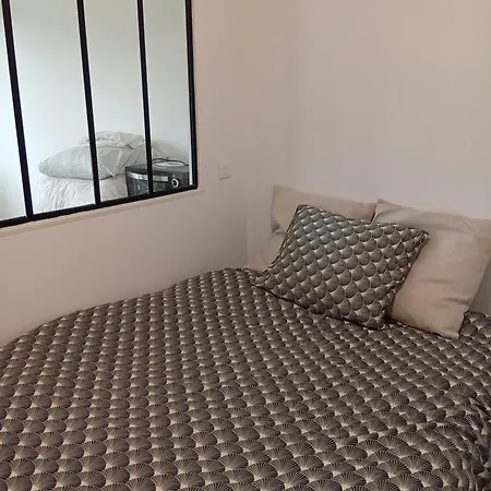 Apartment Mistral Gagnant ! Belle Vue Montagne Au Calme, Parking, Proche Gare Et Cv, 2 Lits