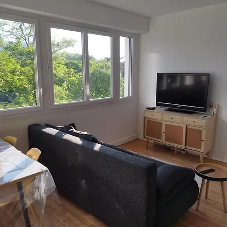 Mistral Gagnant ! Belle Vue Montagne Au Calme, Parking, Proche Gare Et Cv, 2 Lits *