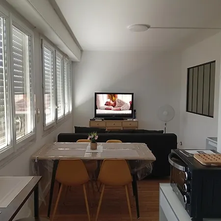 Mistral Gagnant ! T1 Calme Avec Vue, Parking, Teletravail, Wi-fi, Proche Cv Et Gare Мазаме