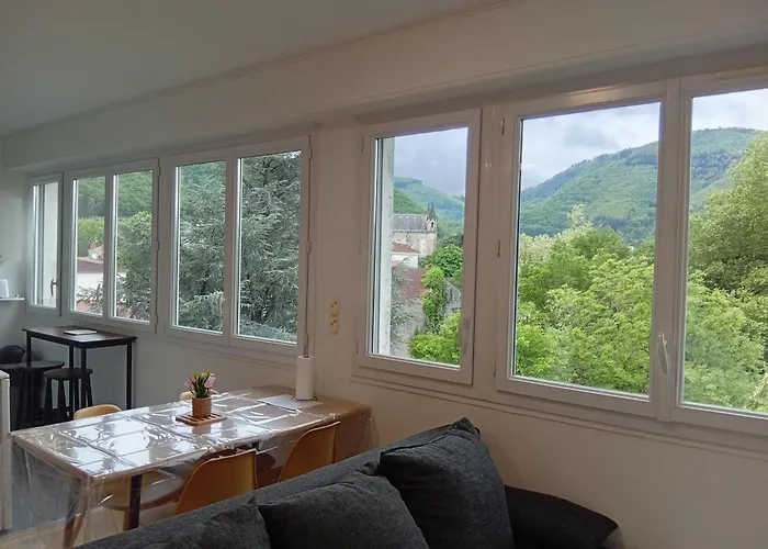 Mistral Gagnant ! T1 Calme Avec Vue, Parking, Teletravail, Wi-fi, Proche Cv Et Gare Апартаменты